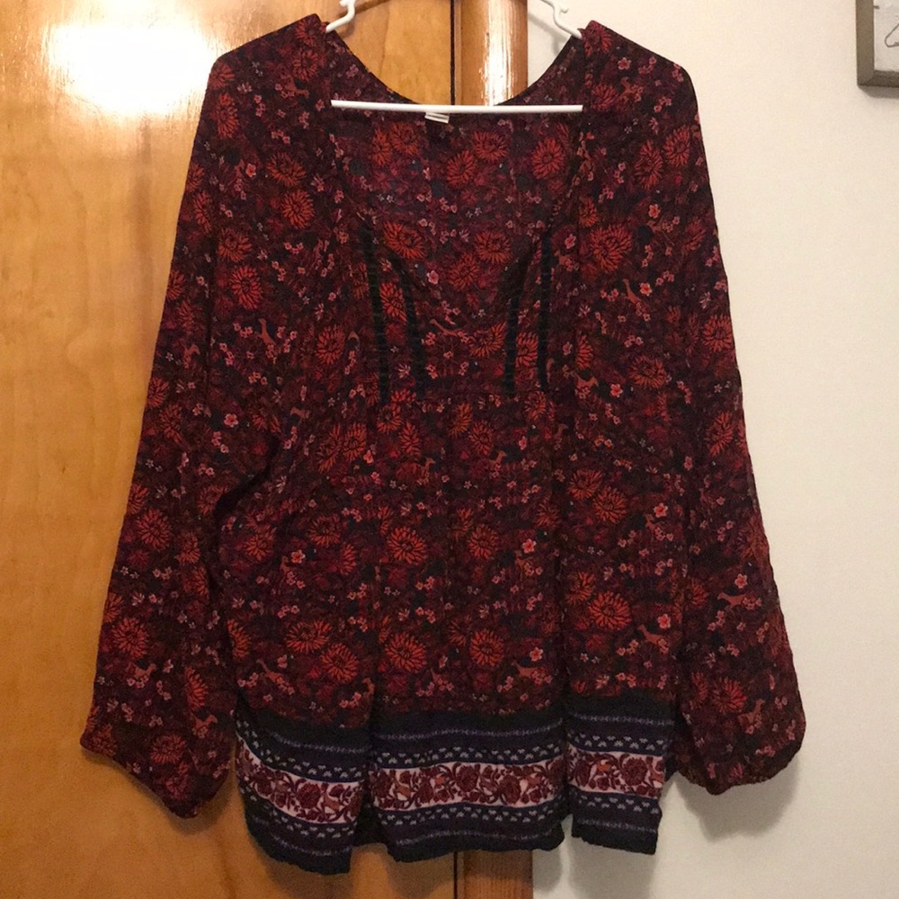 Old navy top with tie front